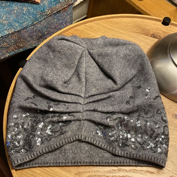 CHICOS gray sequin beanie hat. Gently worn. One size. - Picture 2 of 4